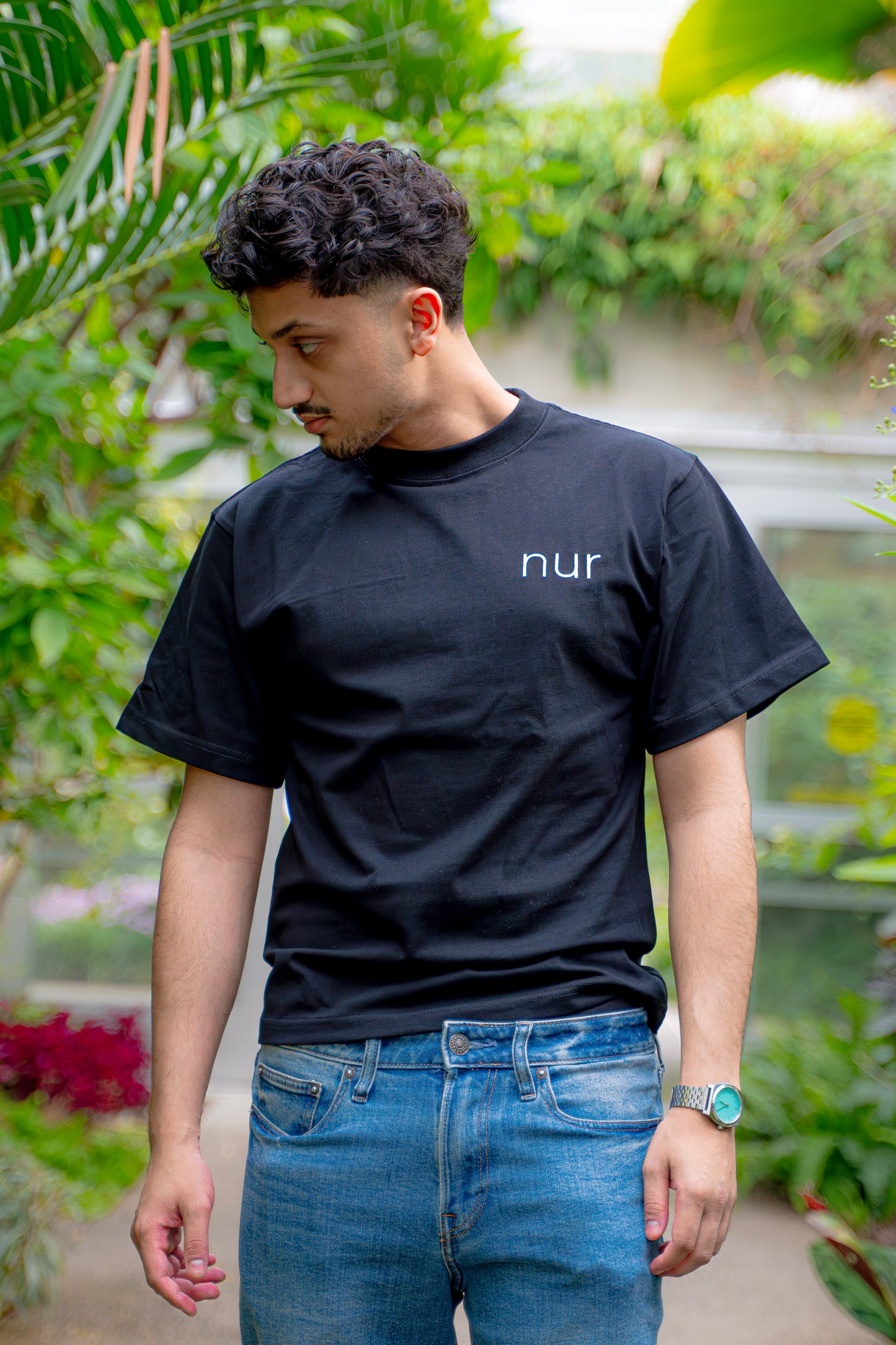 Nur Embroidered Tee